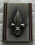 COMLE PINS-2.jpg